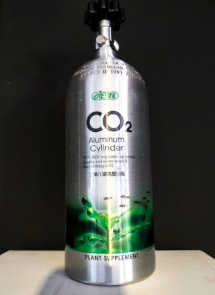 Botella de CO2 2L recargable para acuarios 2